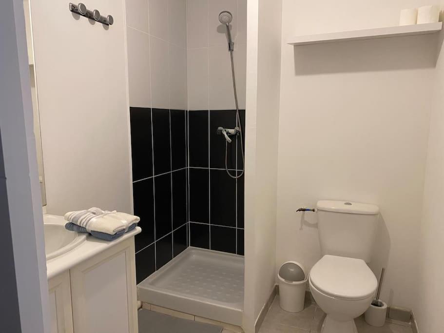 Charmant Studio De 23M2 Avignon Exteriör bild