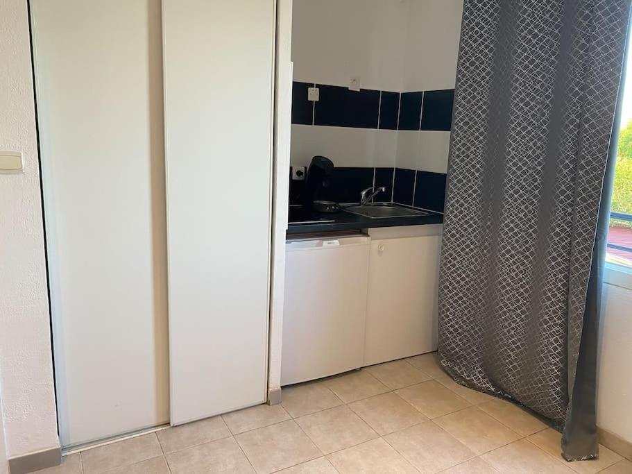 Charmant Studio De 23M2 Avignon Exteriör bild